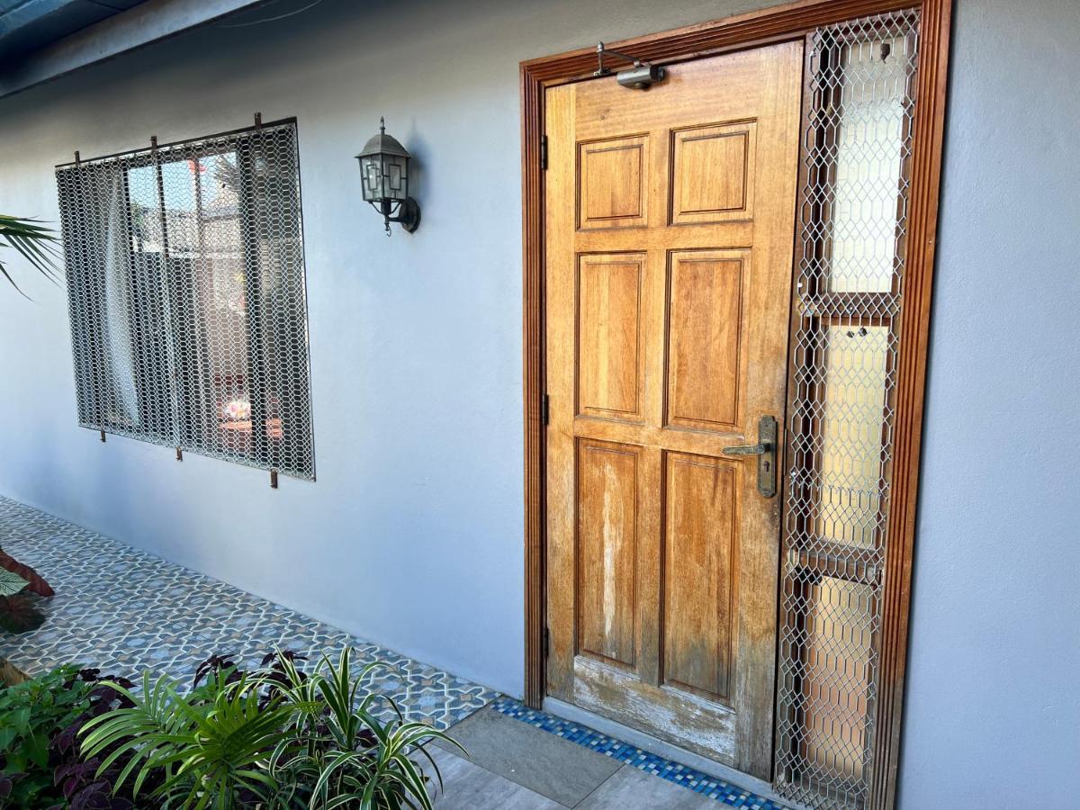 Pasifika Guesthouse 나디 외부 사진